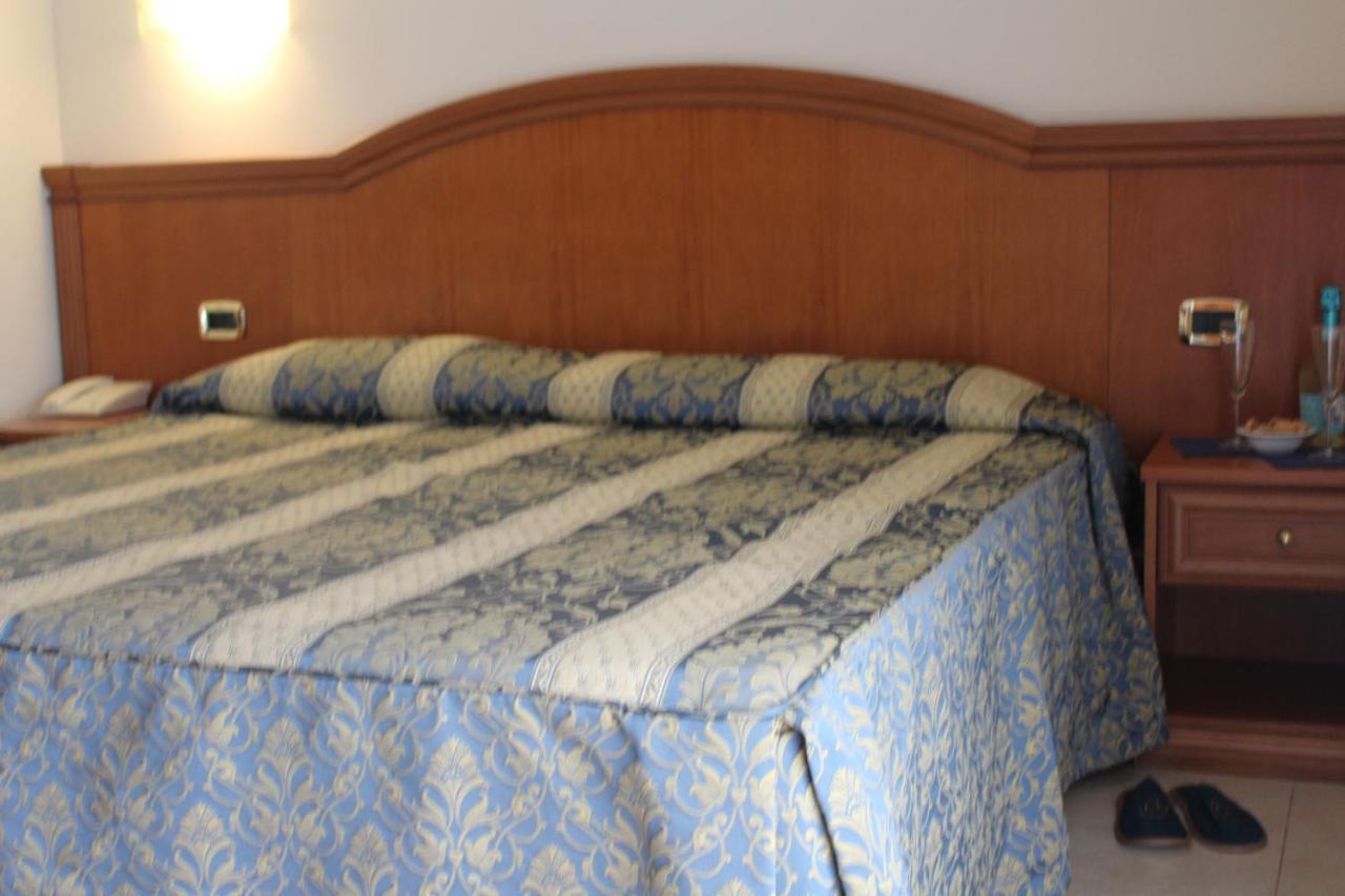 Hotel Concorde Sant'Egidio alla Vibrata Dış mekan fotoğraf
