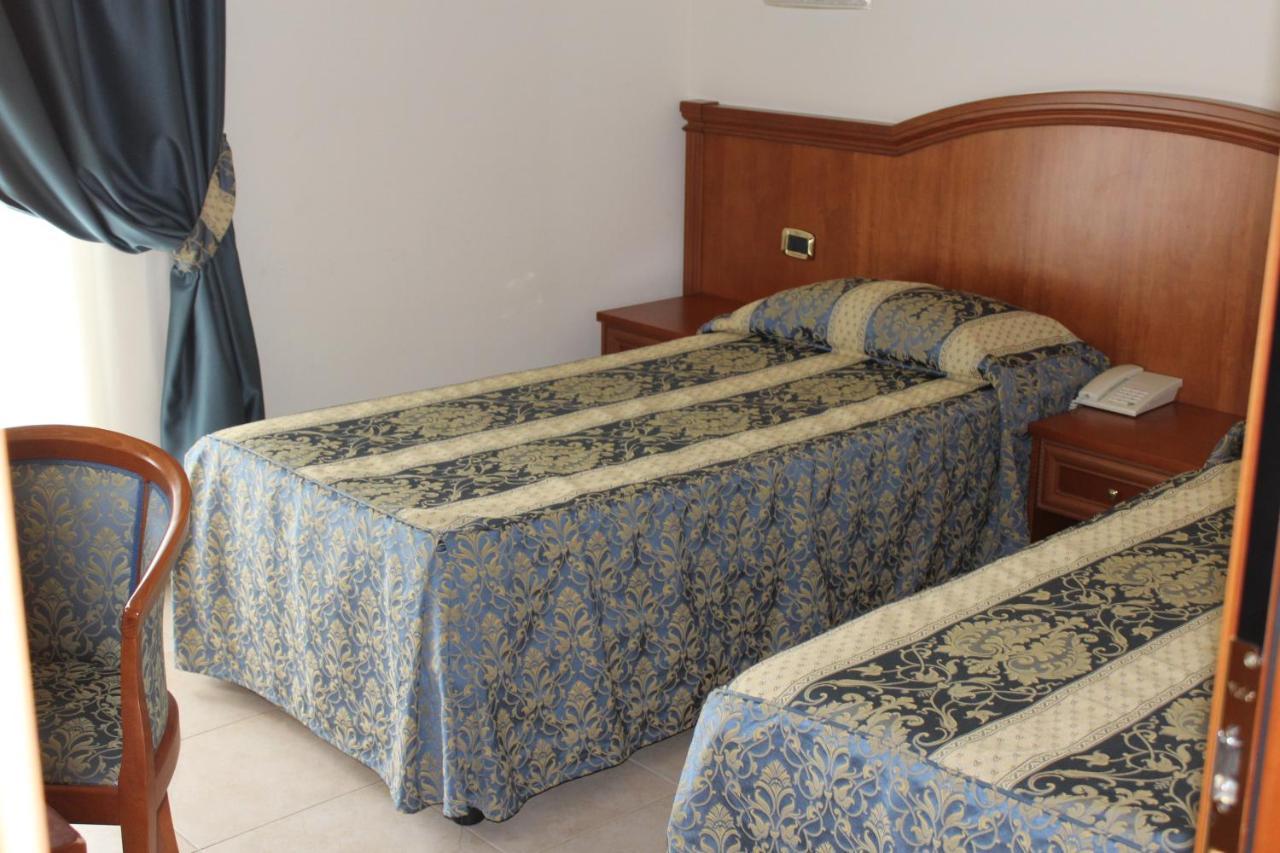 Hotel Concorde Sant'Egidio alla Vibrata Dış mekan fotoğraf