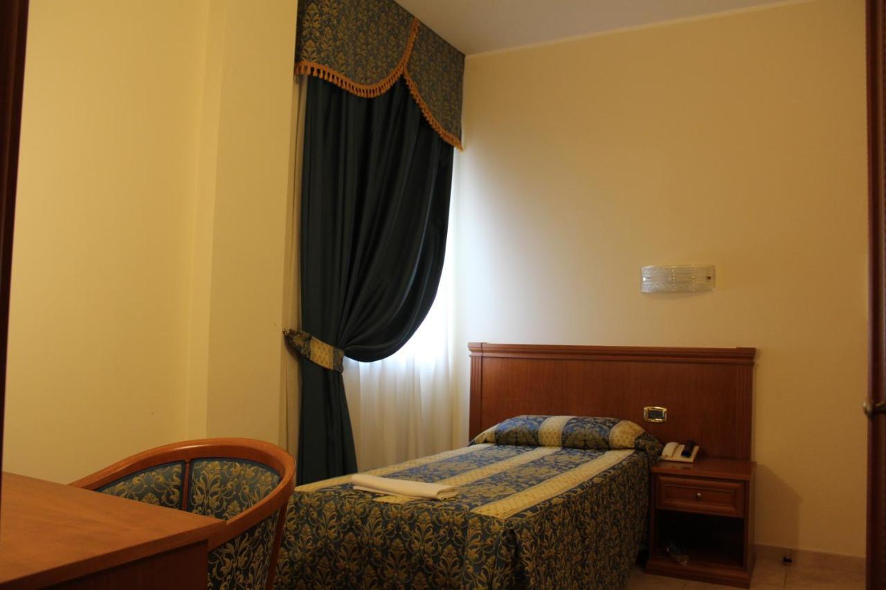 Hotel Concorde Sant'Egidio alla Vibrata Dış mekan fotoğraf