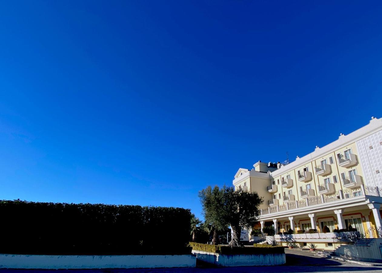 Hotel Concorde Sant'Egidio alla Vibrata Dış mekan fotoğraf
