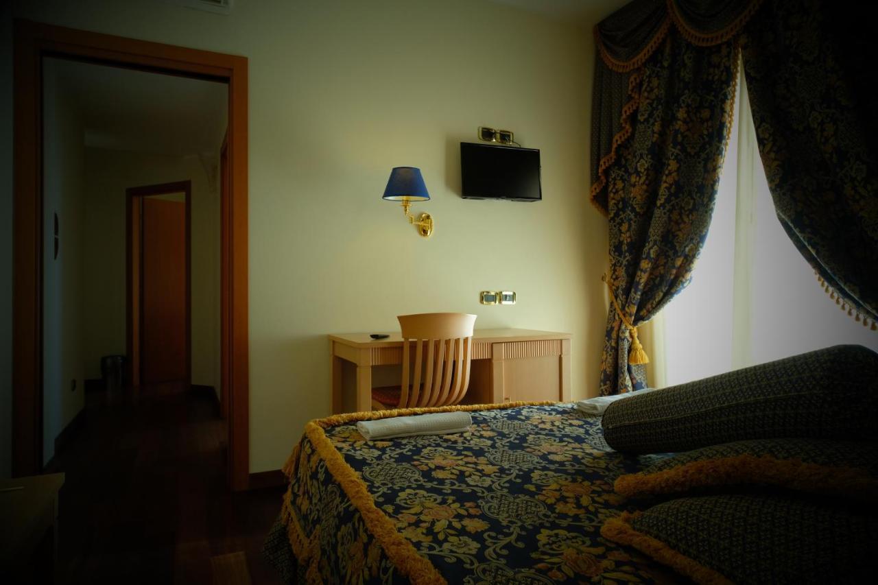 Hotel Concorde Sant'Egidio alla Vibrata Dış mekan fotoğraf