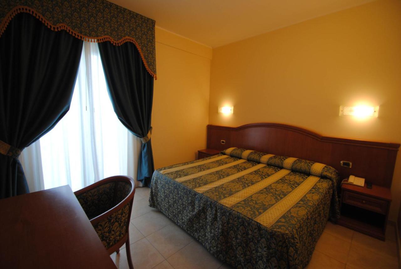 Hotel Concorde Sant'Egidio alla Vibrata Dış mekan fotoğraf