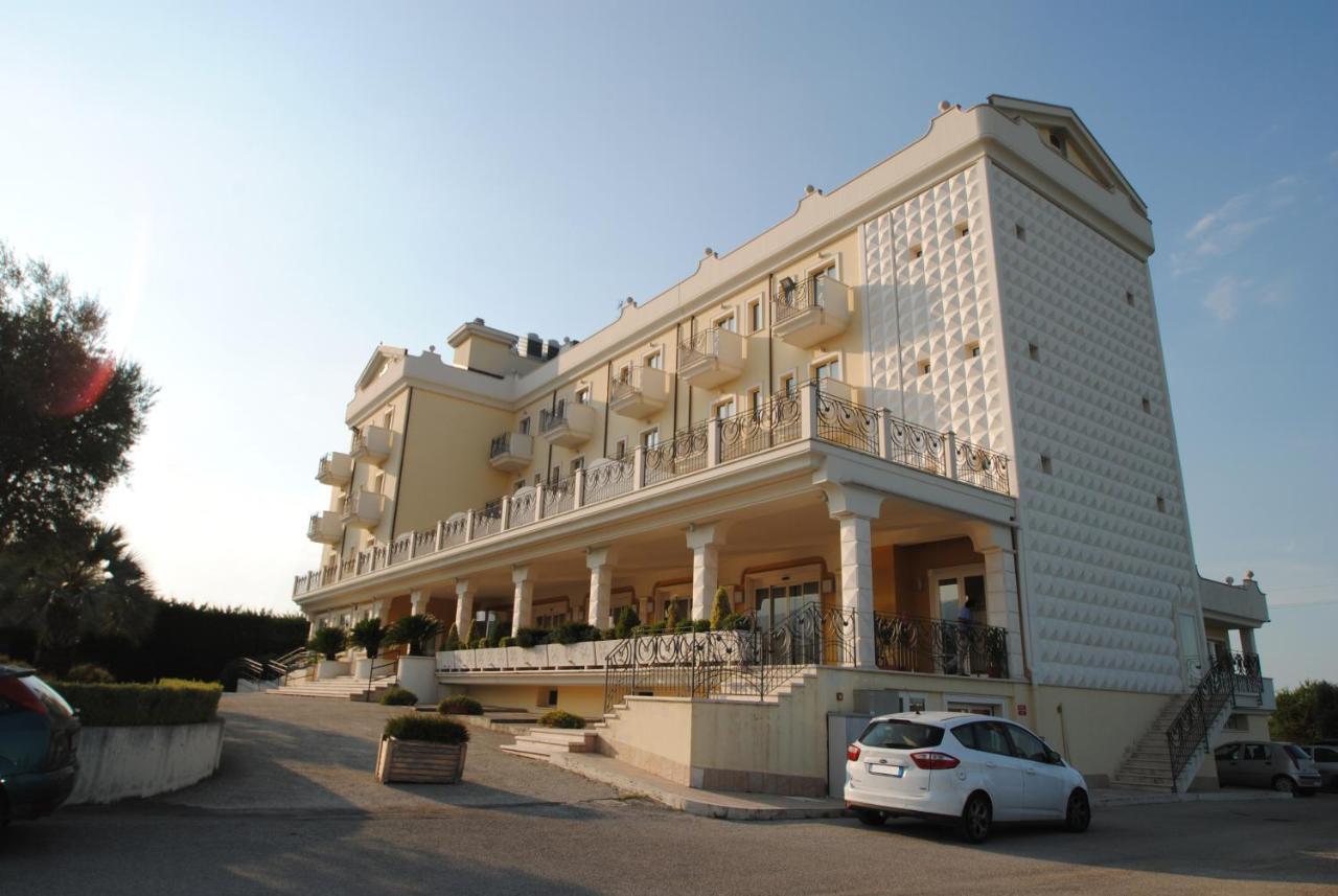 Hotel Concorde Sant'Egidio alla Vibrata Dış mekan fotoğraf